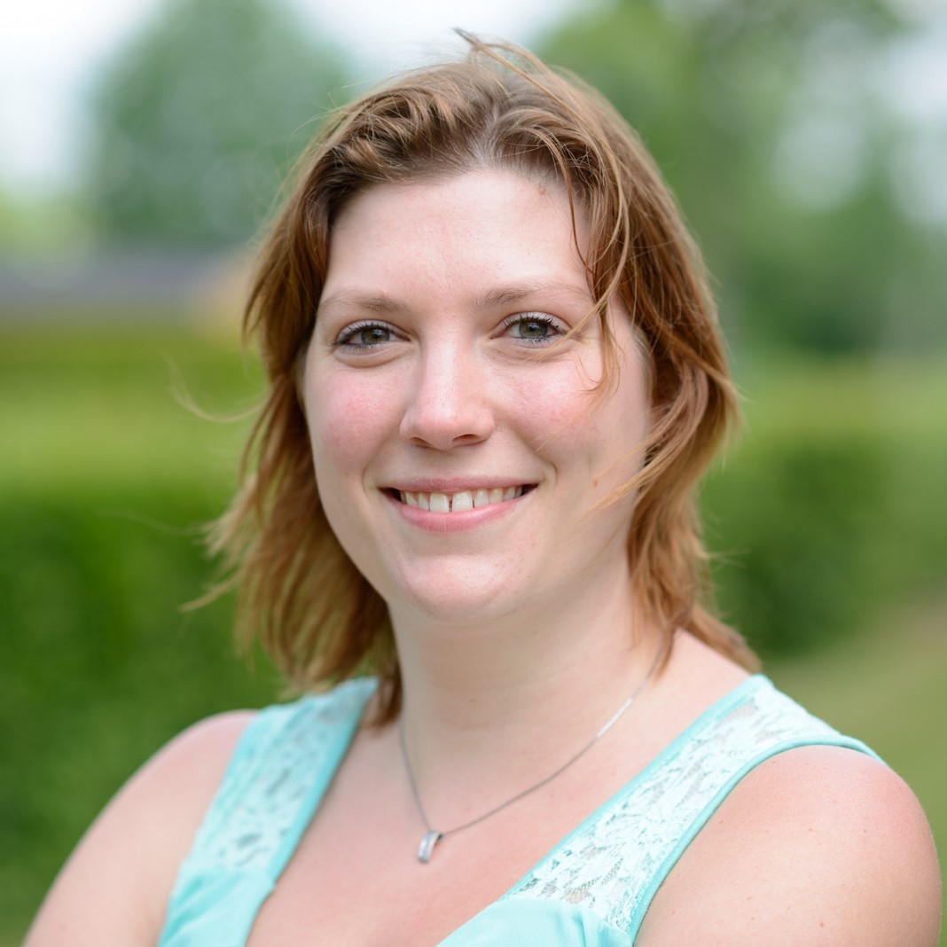 Josianne-1.jpg Josianne-1.jpg